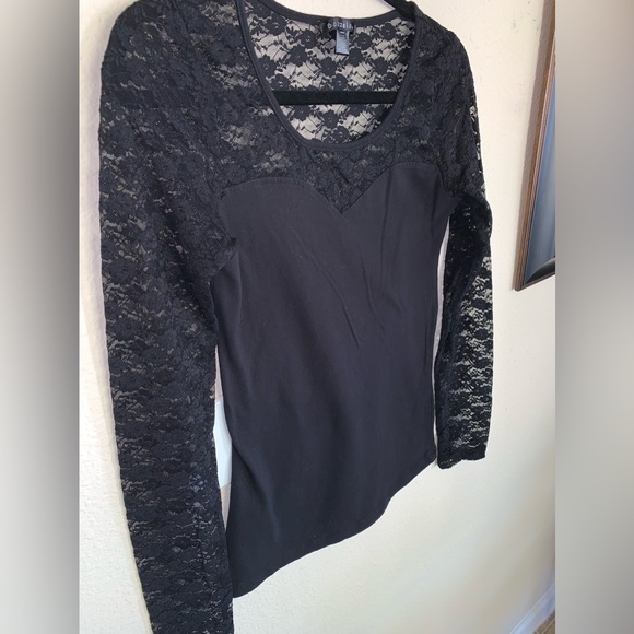 Bozzolo Long Sleeve Black Lace Top - Picture 3 of 13